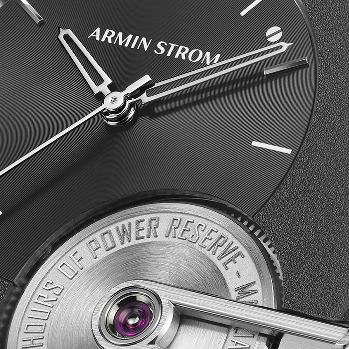 close up black dial 2048x1364 5621033242.jpg