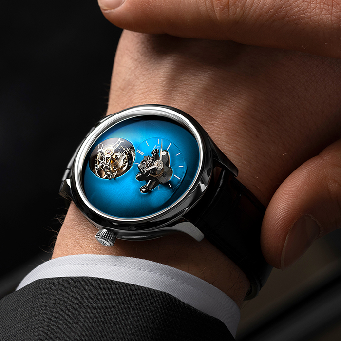 endeavour cylindrical tourbillon h moser x 3 be2ebce0f8.jpg
