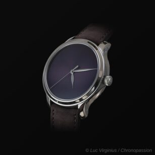 H MOSER & CIE Endeavour Centre Seconds Concept Purple Haze 1343-0212