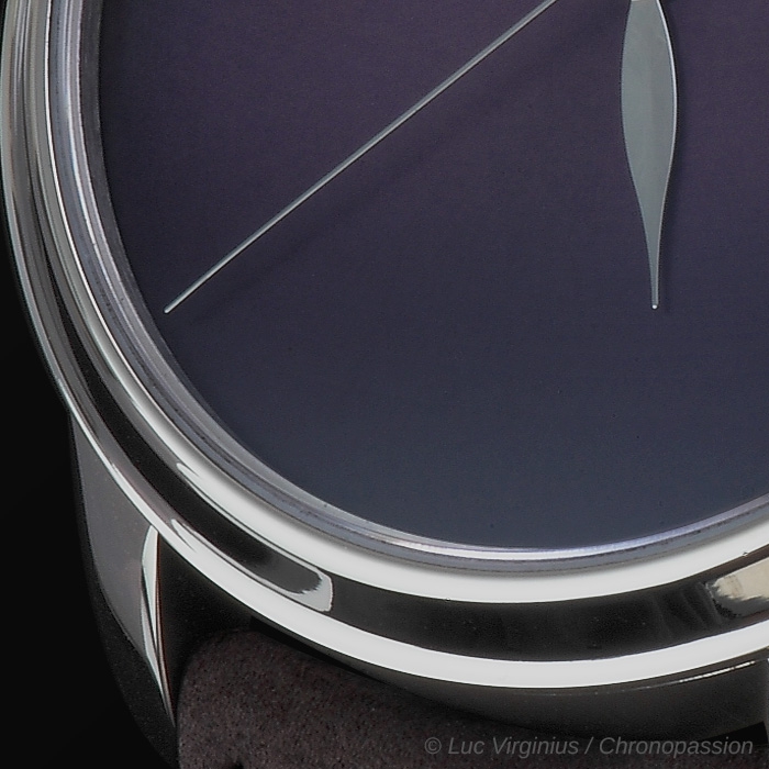 h moser 1343 purplhaz 07 85eb340951.jpg