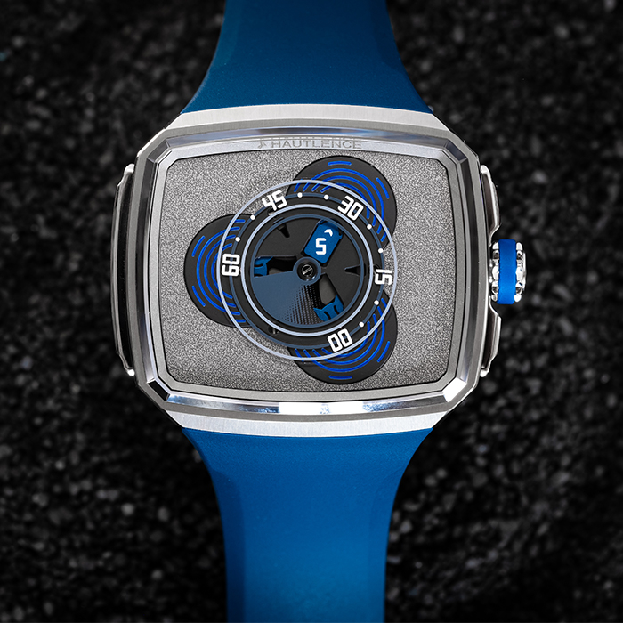 hautlence vagabonde series 4 ab30 st00 lifestyle 01 be148f148c.jpg