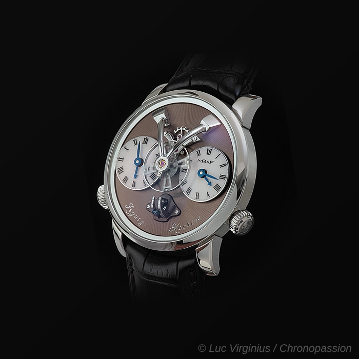mb f lm1 100 00 f48cf15f43.jpg