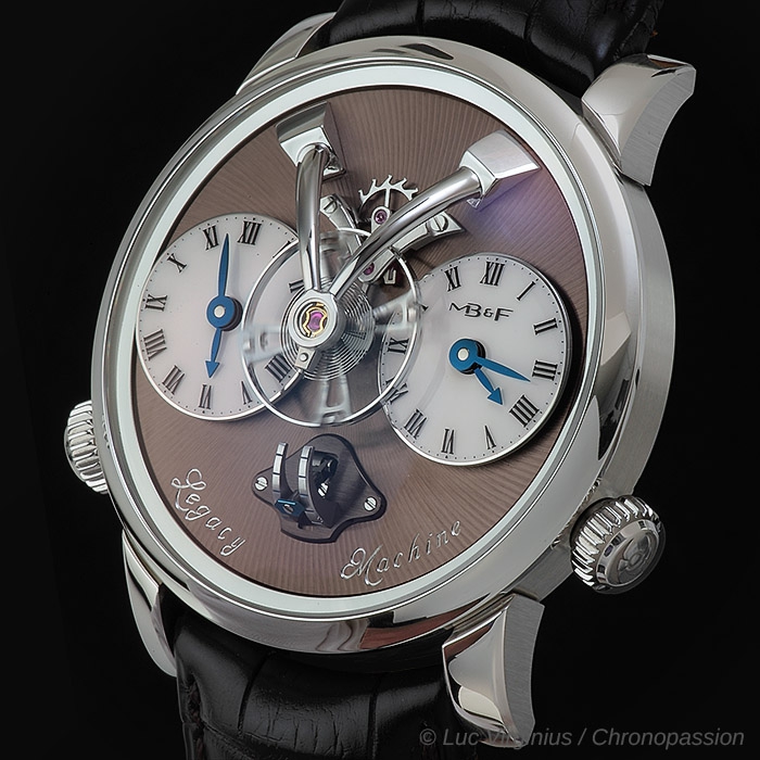mb f lm1 100 02 db4ce9762f.jpg
