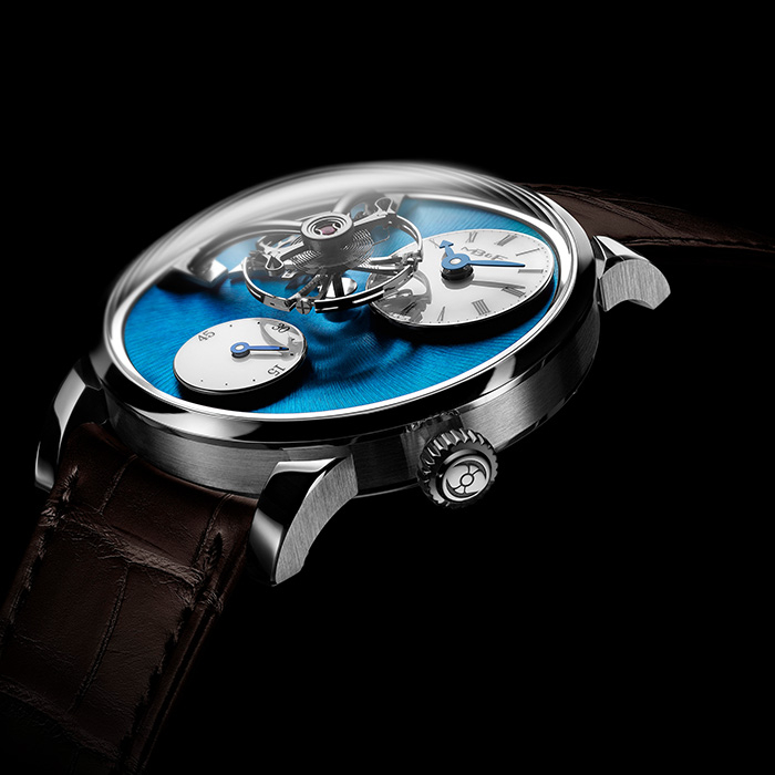mbandf lm101 2021 ss profile hres 4c6269ba1e.jpg