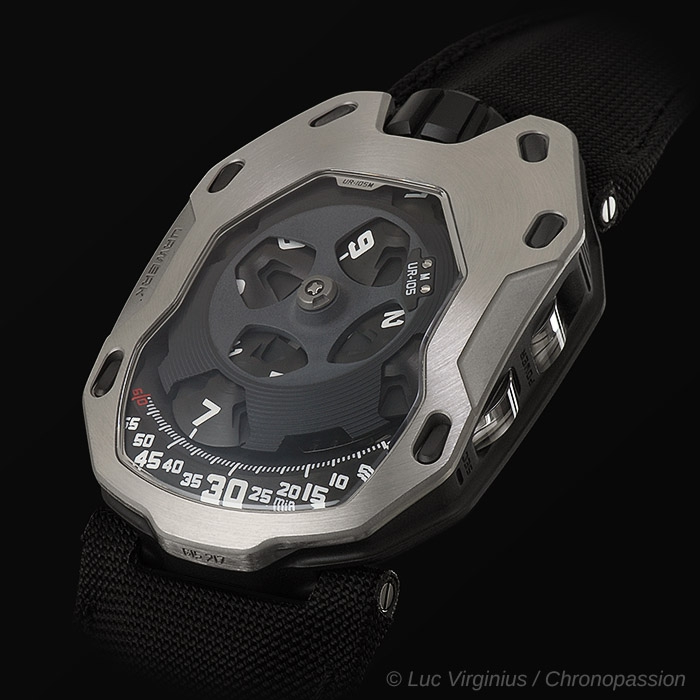 urwerk 105m acier 01 44f014060a.jpg