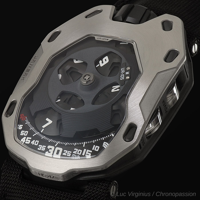 urwerk 105m acier 02 2c7347e089.jpg