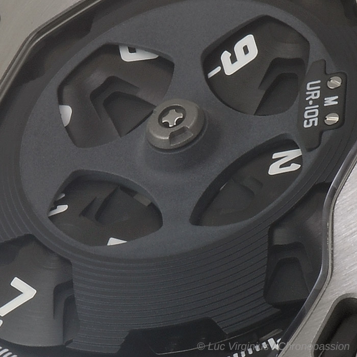 urwerk 105m acier 08 c57ae7caa7.jpg