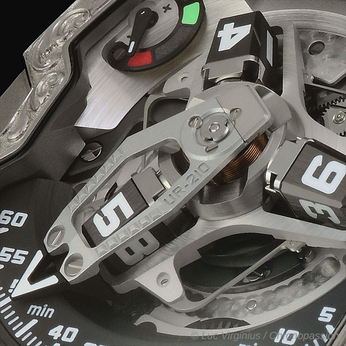 urwerk 210 amadeus 11 810f431ff6.jpg