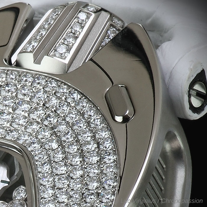 urwerk ur106 flower 05 3446724401.jpg