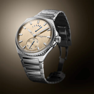 Arnold & Son Longitude Titanium Kingsand : 1LTAT.J01A.N001U