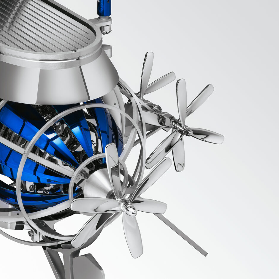 mbandf l epee co creation albatross lifestyle closeup 2 lres