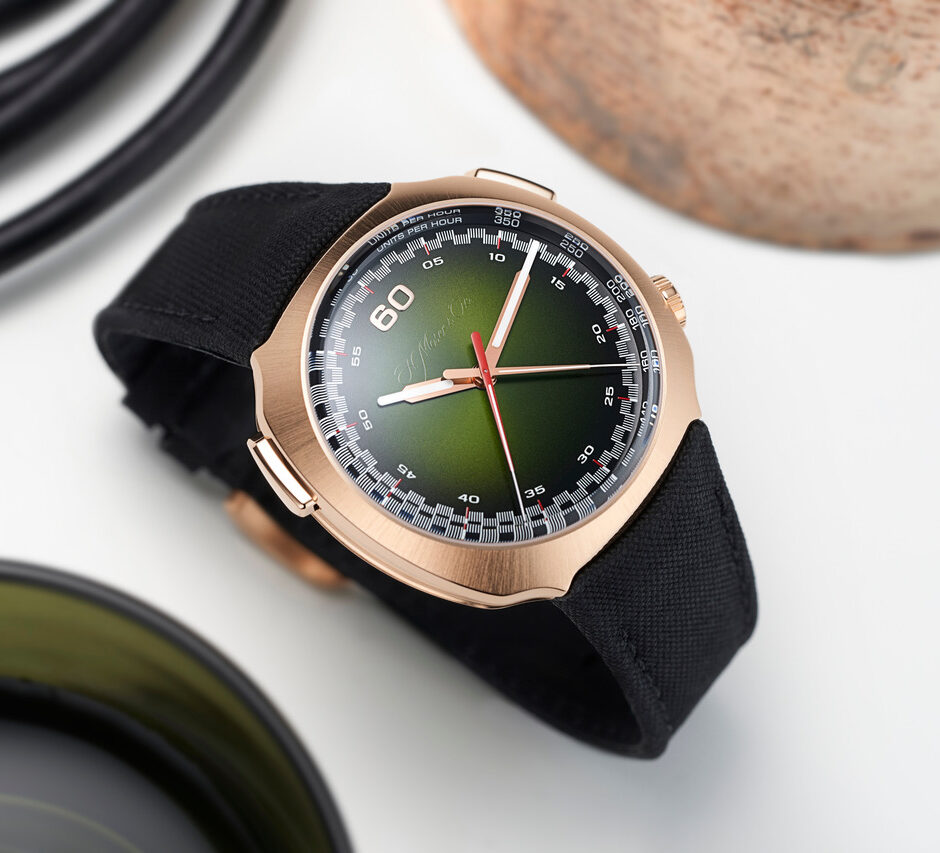 hmoser 6907 0400 streamliner flyback chronograph rg matrix green lifestyle white top diagonal