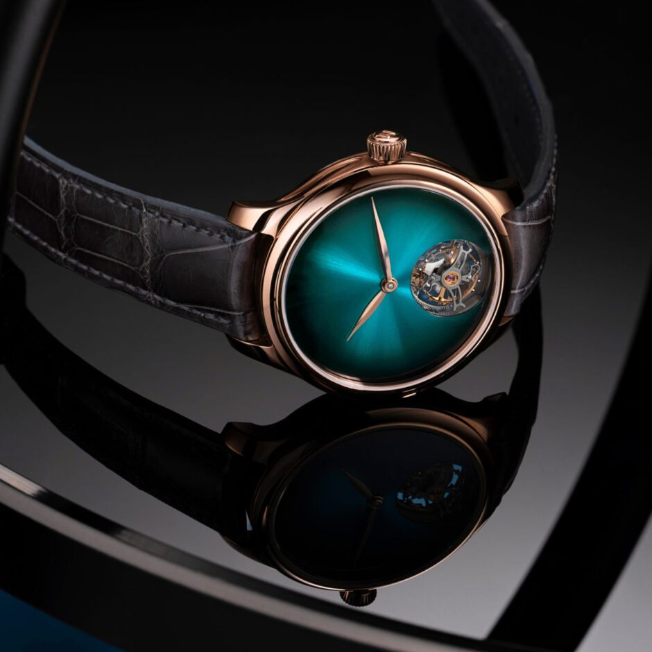 hmoser 1804 0406 endeavour tourbillon rg blue lagoon concept lifestyle table side