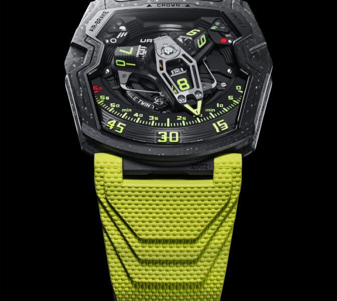 URWERK UR-230 « Black Star »