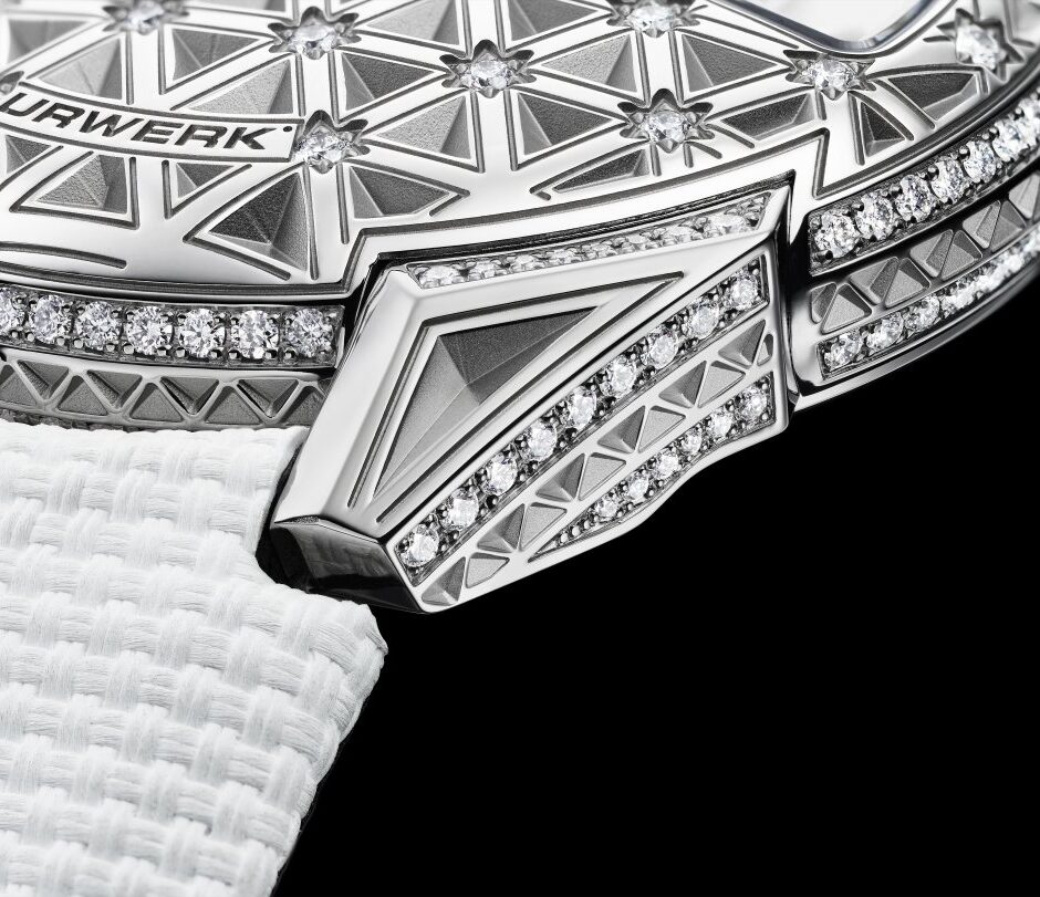 ur 101 diamond sky close up 1