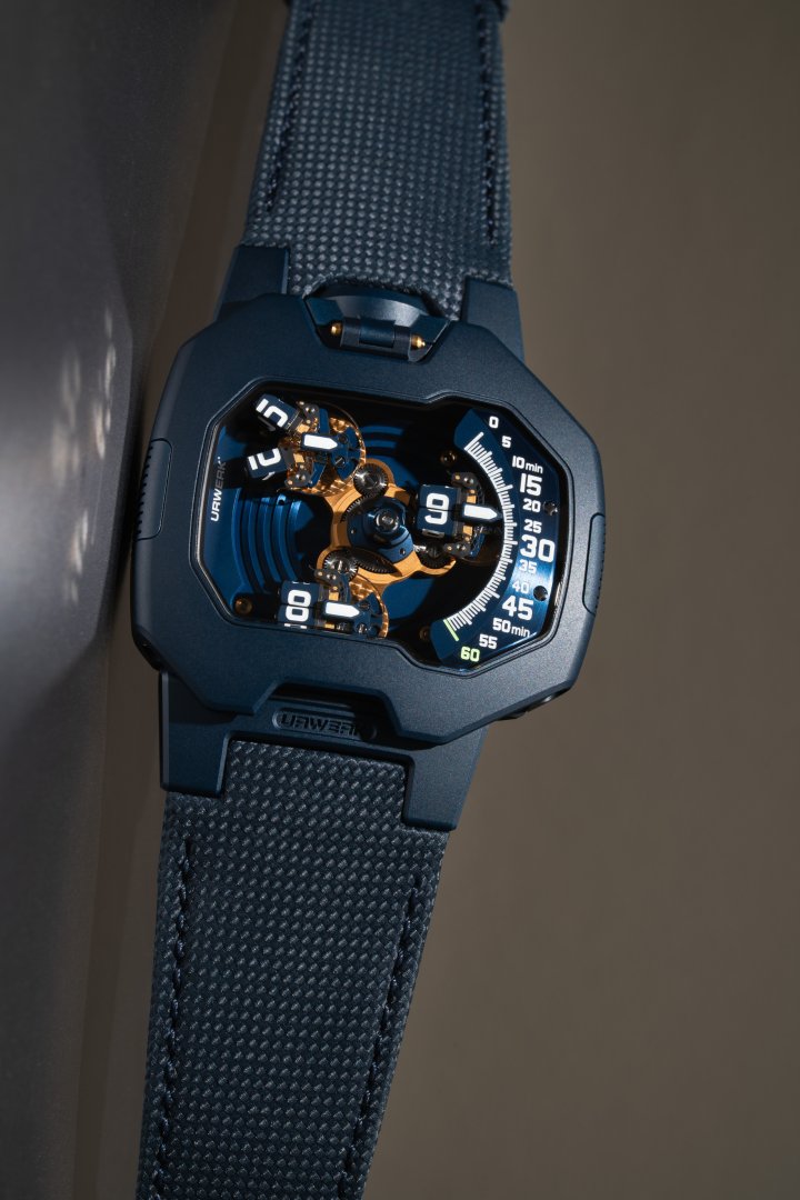 ゴルーグ　UR URWERK UR-120 Blue Planet - Chronopassion