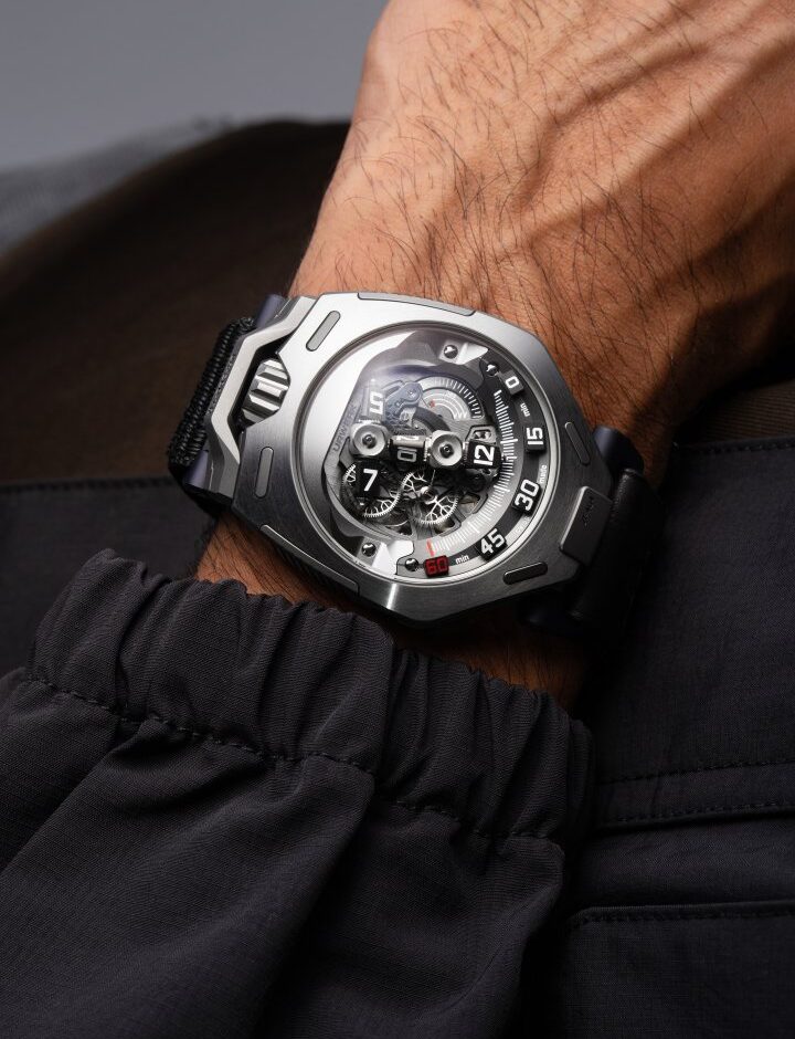 ur 300 lifestyle 01